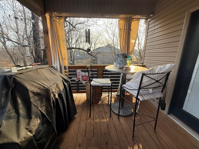Foto del edificio - 3266 Springhill Ave