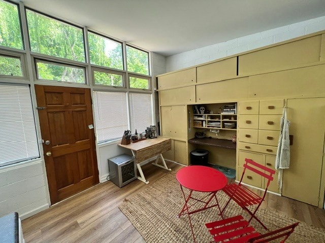 Building Photo - 2221 Center Ave