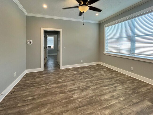 Foto del edificio - 408 Armada Rd