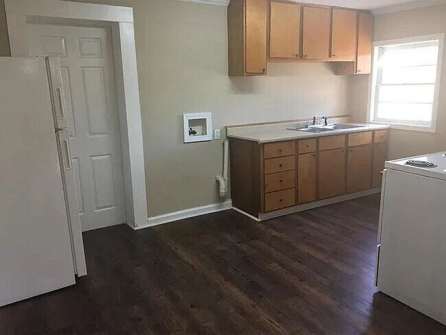 Foto del edificio - 209 Nicholtown Rd