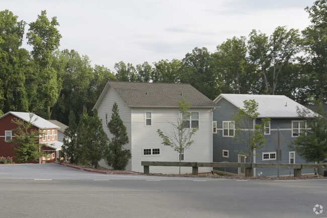 Building Photo - The Farm