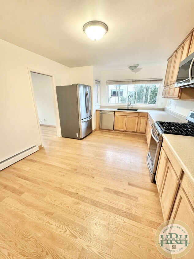 Primary Photo - 1301 Ulloa St