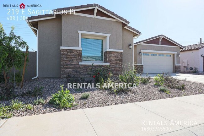 Building Photo - Brand new 4/bed 3/bath w/ attached Casita!!