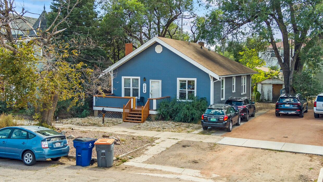 Foto principal - 311 E San Rafael St