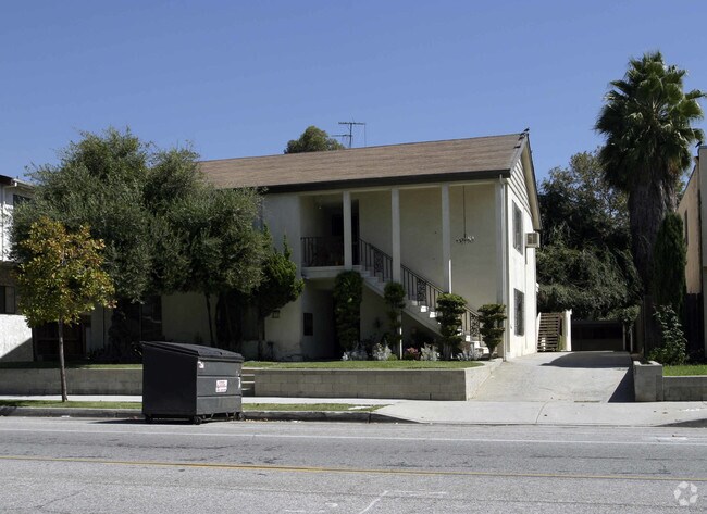 Building Photo - 728 S Marengo Ave