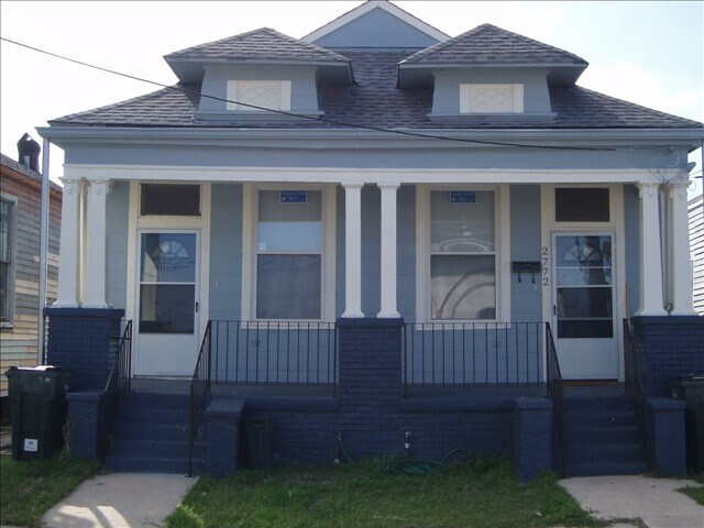 Front Entrance - 2772 Marengo St