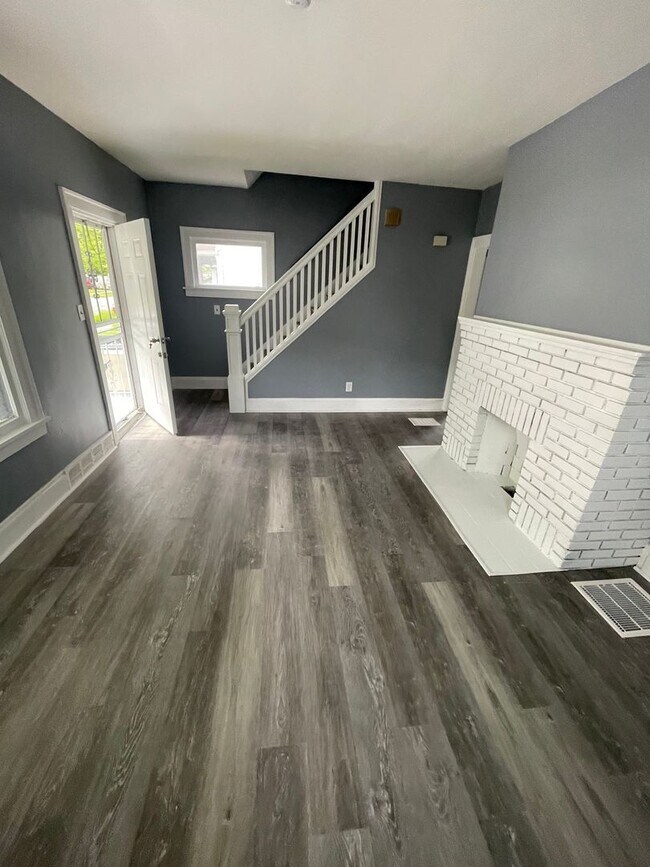 Foto del edificio - Section 8 Accepted! 3br 2-Story House