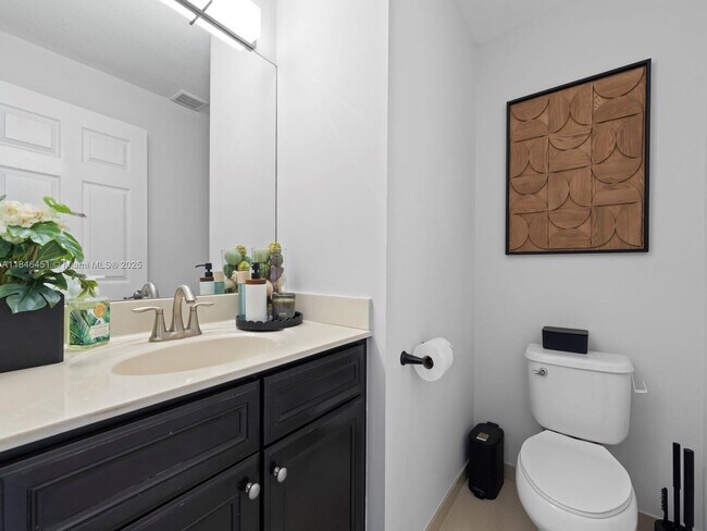 Foto del edificio - 8781 NW 98th Ct