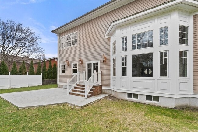 Building Photo - 75 Woodfall Rd