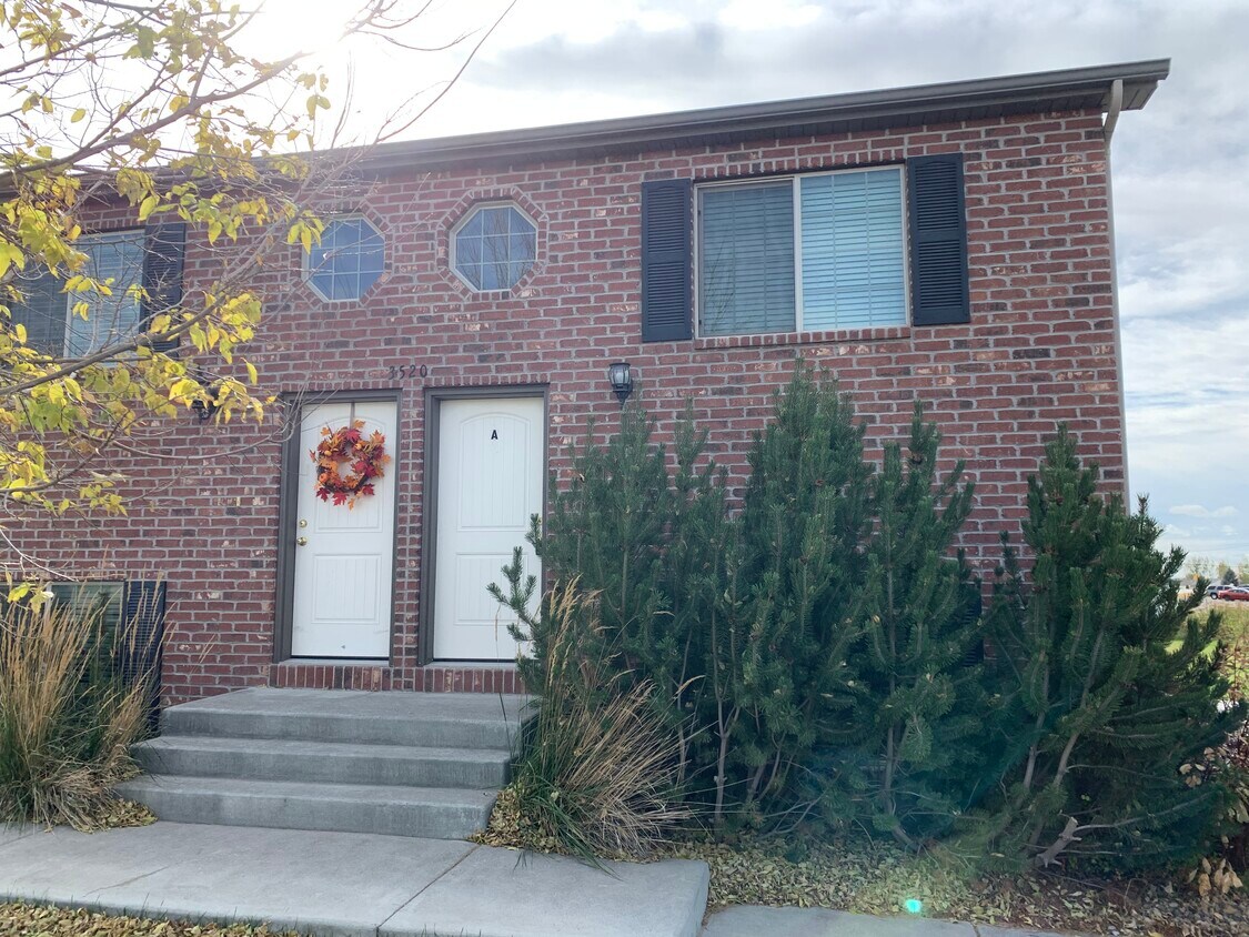 Foto principal - 3520 Red Cliff Blvd