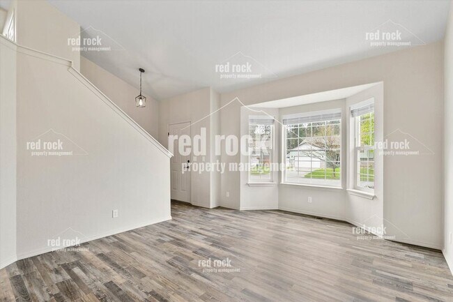 Foto del edificio - 5303 E Woodland Dr