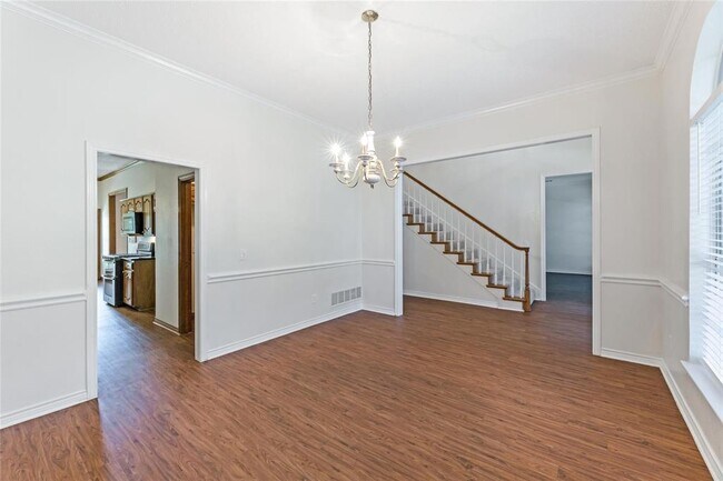 Foto del edificio - 625 Sugarloaf Ct