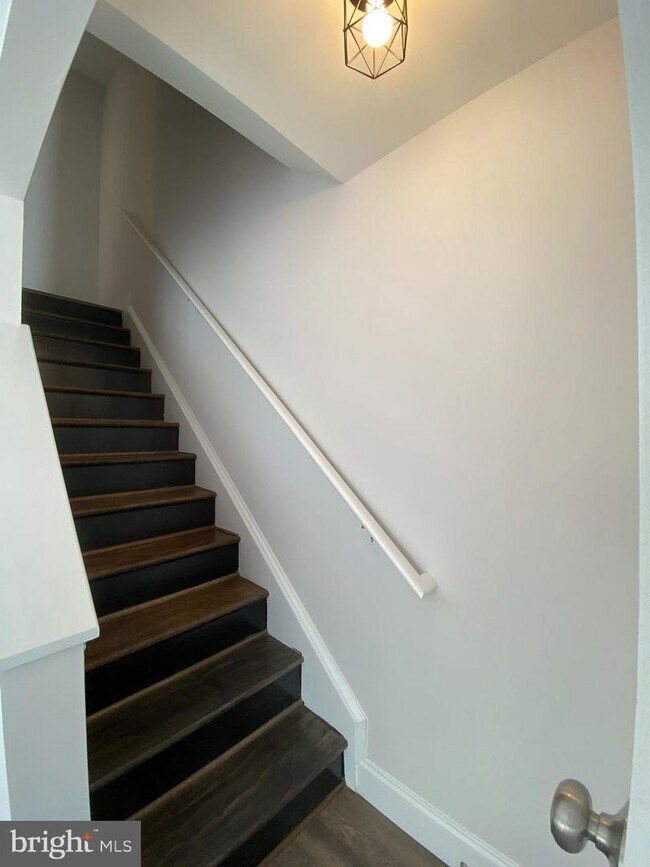 Foto del edificio - 806 Benninghaus Rd