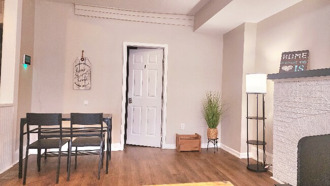 Foto del edificio - 3426 Edmondson Ave