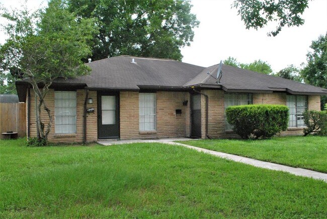 Building Photo - 7307 Dearborn St