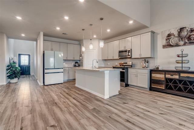 Building Photo - 10901 Tamarisk Dr