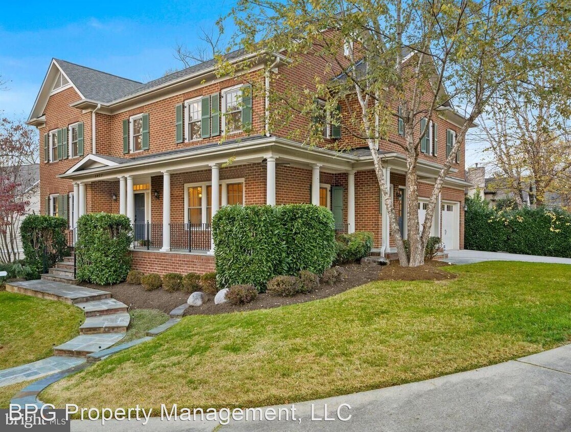 7 br, 5.5 bath House 5027 35th St. N House for Rent in Arlington