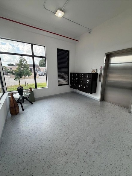 Foto del edificio - 853 E 24th St