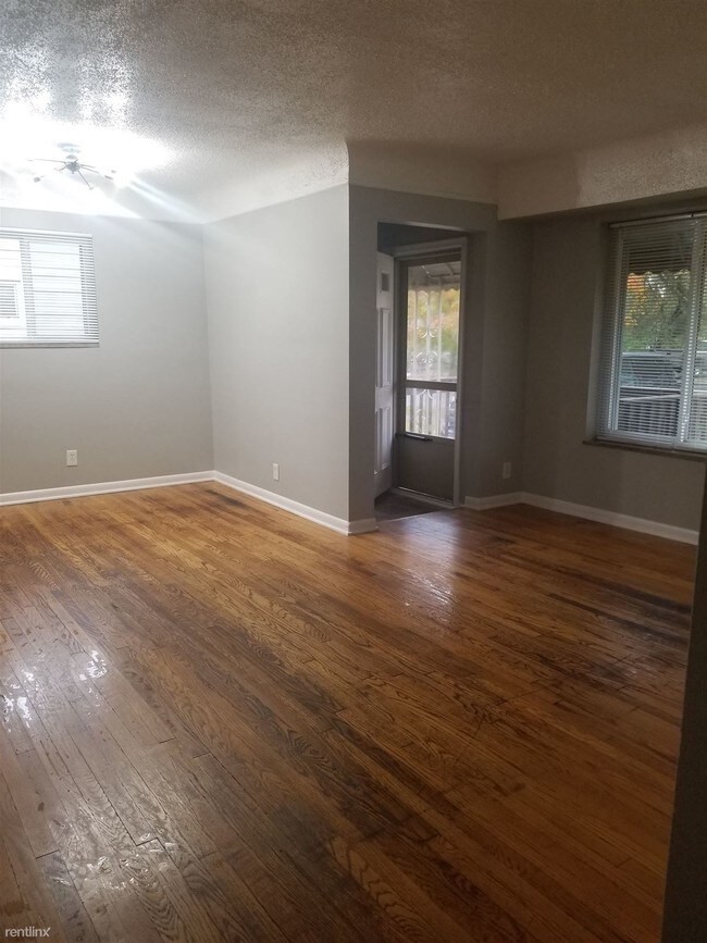 Foto del edificio - 3 br, 1 bath House - 571 2nd Ave