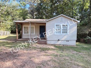Building Photo - 511 Tupelo Way
