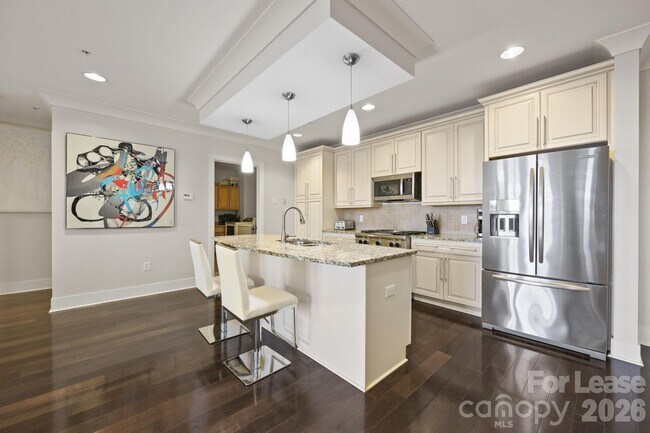 Foto del edificio - 222 S Caldwell St