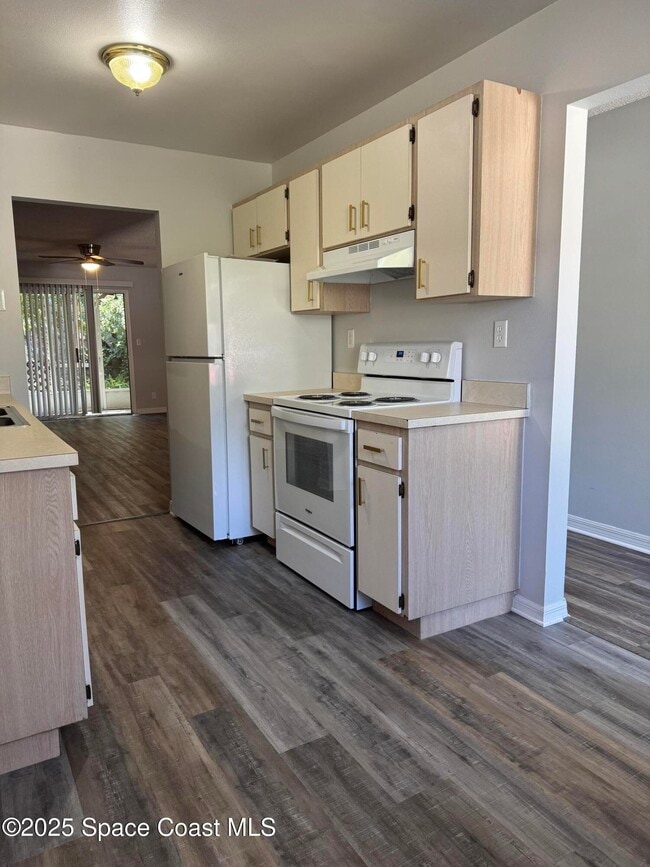 Foto del edificio - 4546 Memory Ln