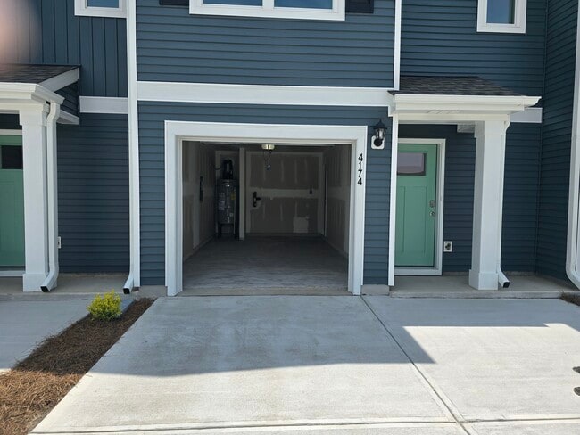 Cochera - 4174 High Glen Dr