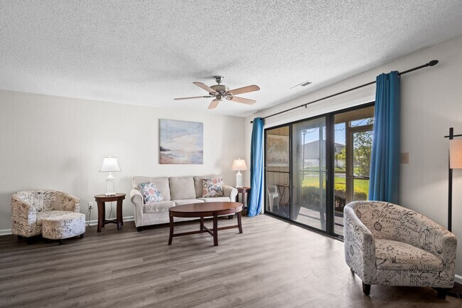 Foto del edificio - 1920 Bent Grass Dr