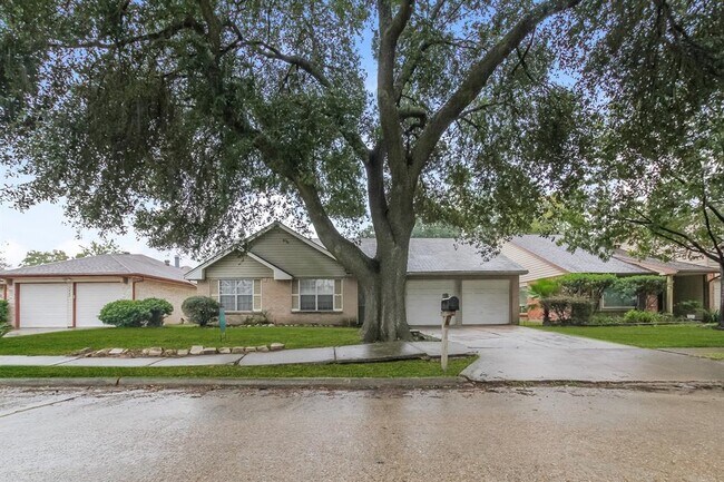 Foto del edificio - 11431 Stoughton Dr