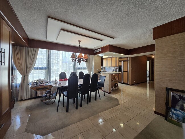 Building Photo - 1650 Ala Moana Blvd