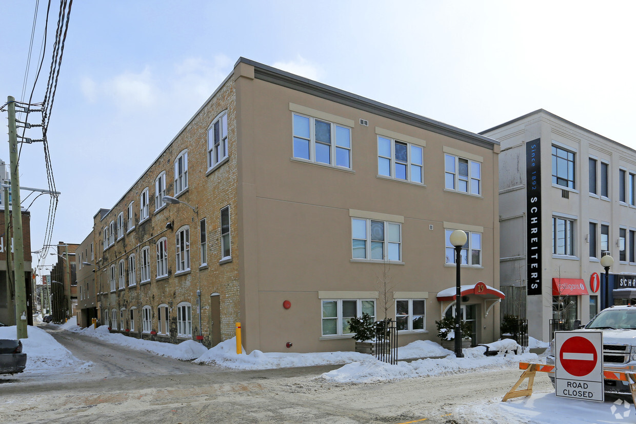 Primary Photo - Heartwood Place