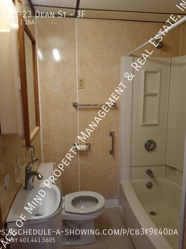 Building Photo - Cute & Cozy 1 bedroom on 3rd floor, ONLY $...