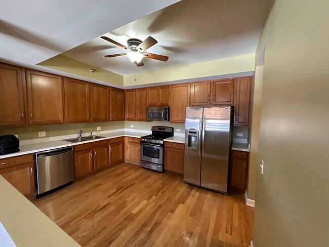 Kitchen - 9360 Skokie Blvd