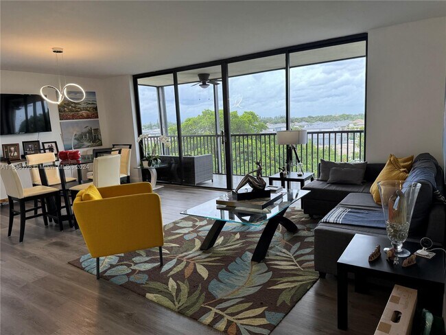 Foto del edificio - 105 Lake Emerald Dr