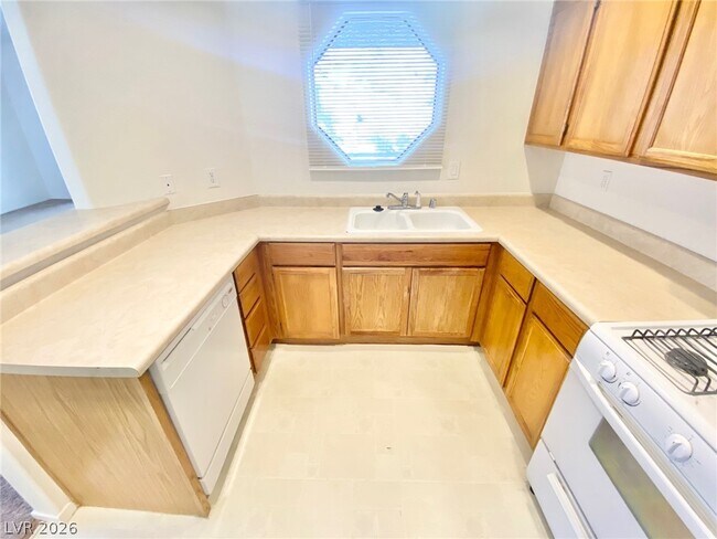 Foto del edificio - 5058 S Rainbow Blvd