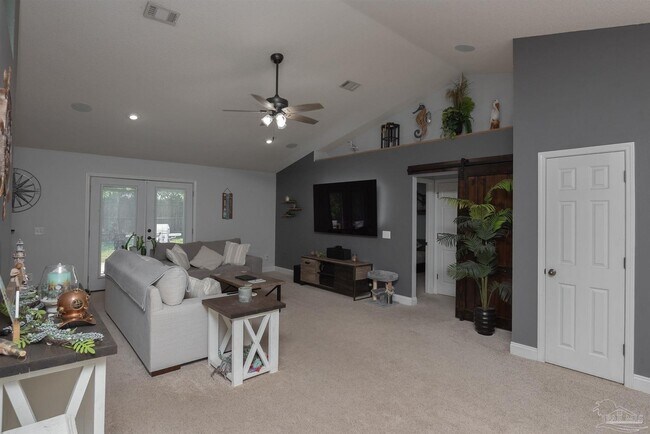 Foto del edificio - 3080 Palm St