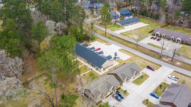 Building Photo - 2540 Appian Way