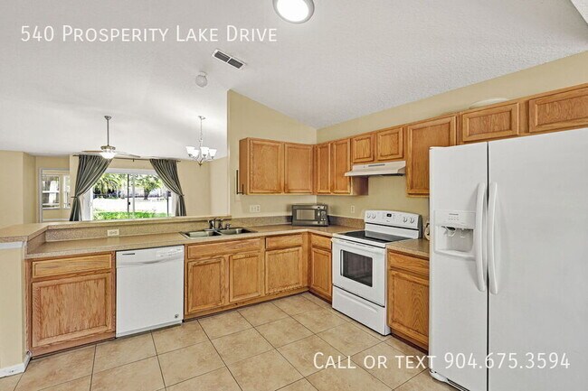 Foto del edificio - 540 Prosperity Lake Dr