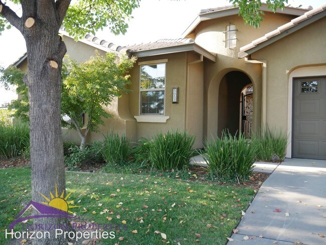 Building Photo - 5 br, 3.5 bath House - 5052 Garlenda Dr