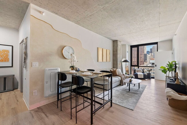 Foto del edificio - 633 S LaSalle St