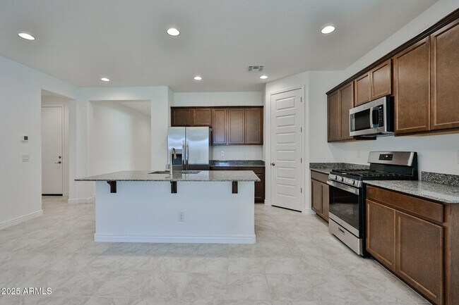 Foto del edificio - 8747 W Colter St