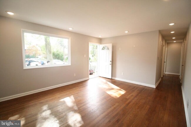 Building Photo - 4613 Wilwyn Way