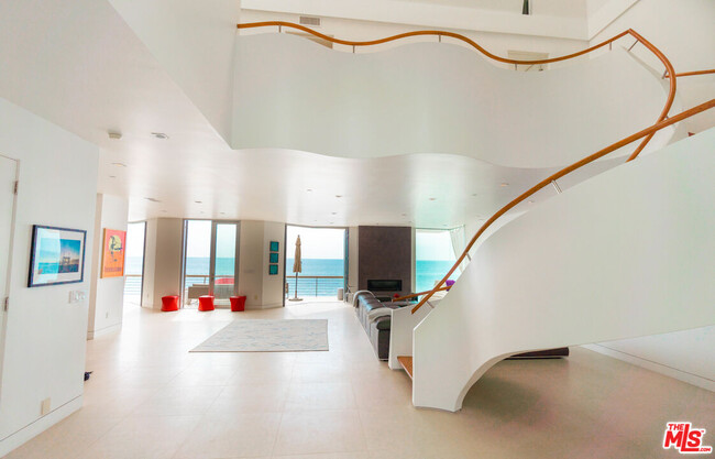 Building Photo - 27102 Malibu Cove Colony Dr