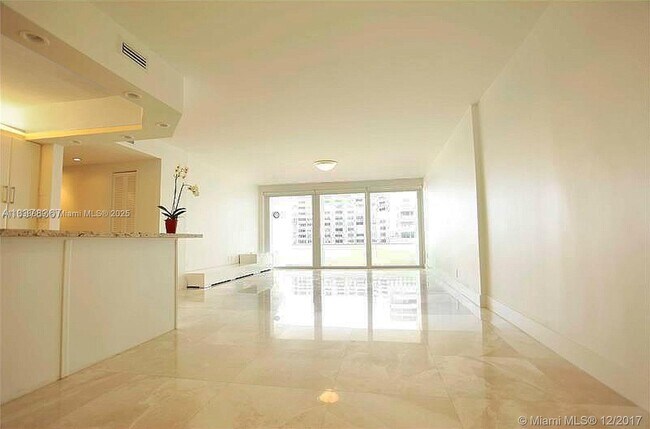 Building Photo - 177 Ocean Ln Dr