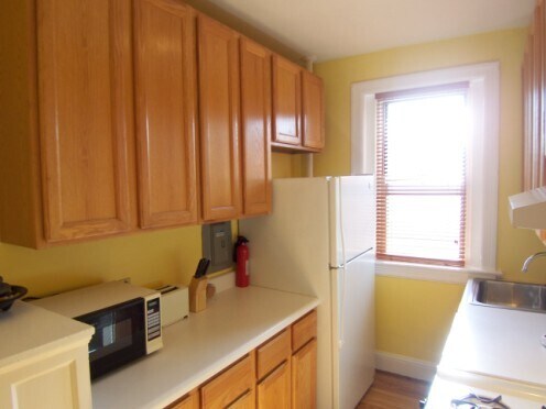 Building Photo - 1954 Columbia Rd NW