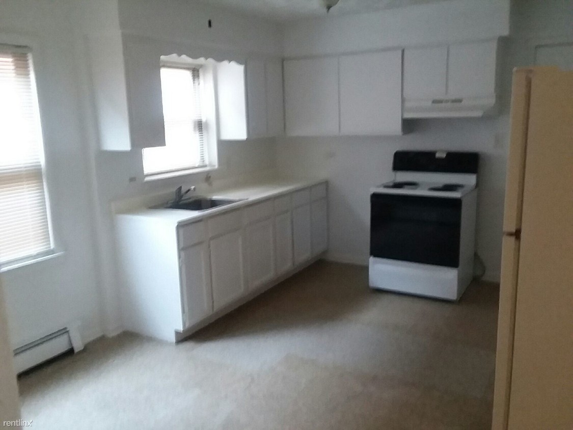 Foto principal - 441 E 107th St