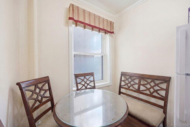 Foto del edificio - 2081 Cruger Ave