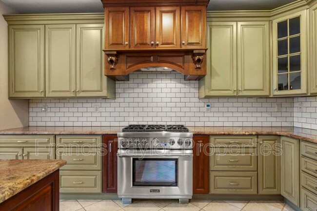 Building Photo - 29870 Platanus Dr