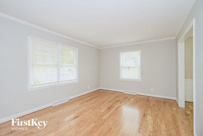 Building Photo - 1516 Gracewood Dr