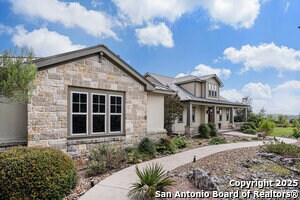 Building Photo - 49 Blue Diamond